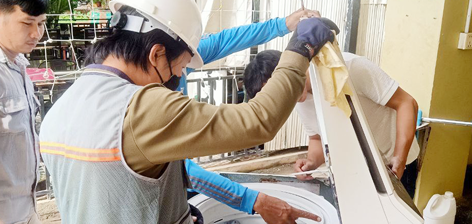 Laundry Machine Cleaning Service